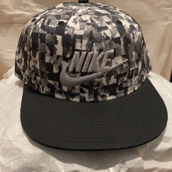 Nike SnapBack Cap